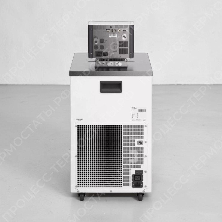 Охлаждающий циркуляционный термостат Julabo MAGIO MX-1800F