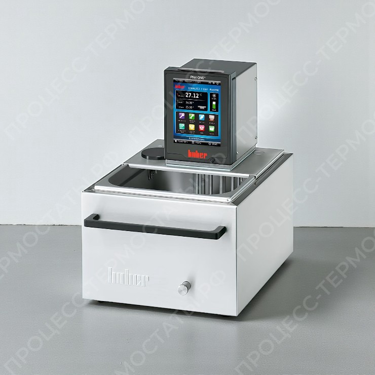 Циркуляционный термостат Huber CC-208B с Pilot ONE (ванна из нержавеющей стали, до +200 °C)